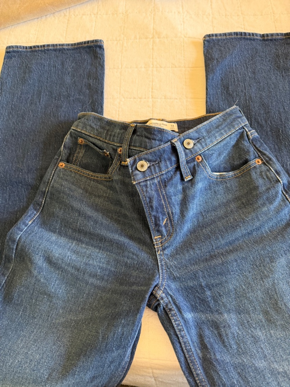 Abercrombie & Fitch Women's High-Rise Blue Denim Jeans